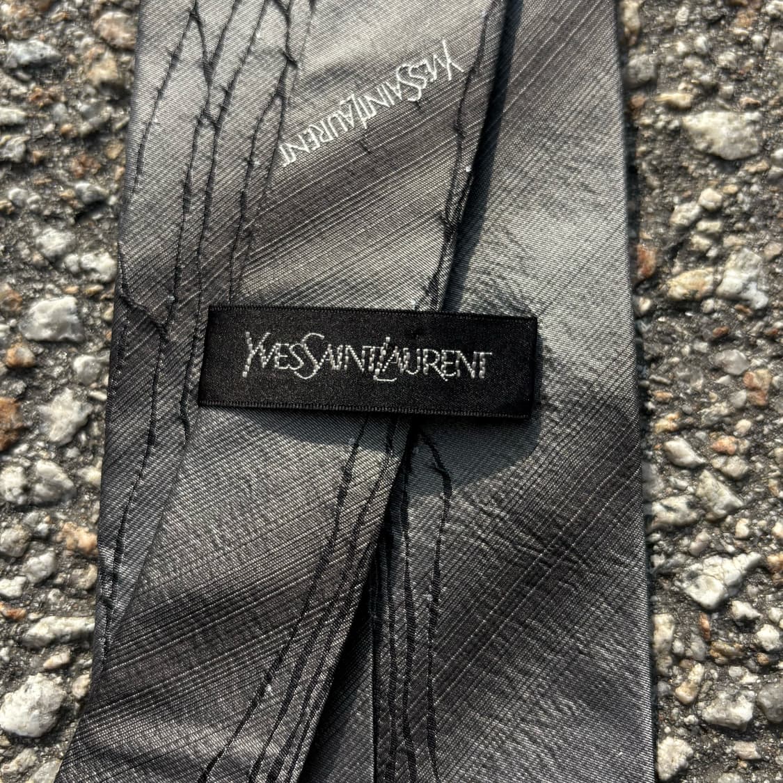 YSL 입생로랑 시그니처 디테일 넥 타이 상품이미지5