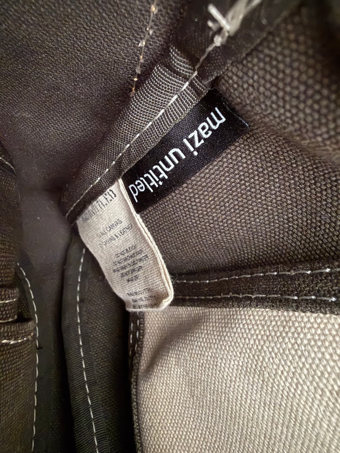 마지언타이틀(mazi untitled) 헤비 캔버스 크로스백 상품이미지7