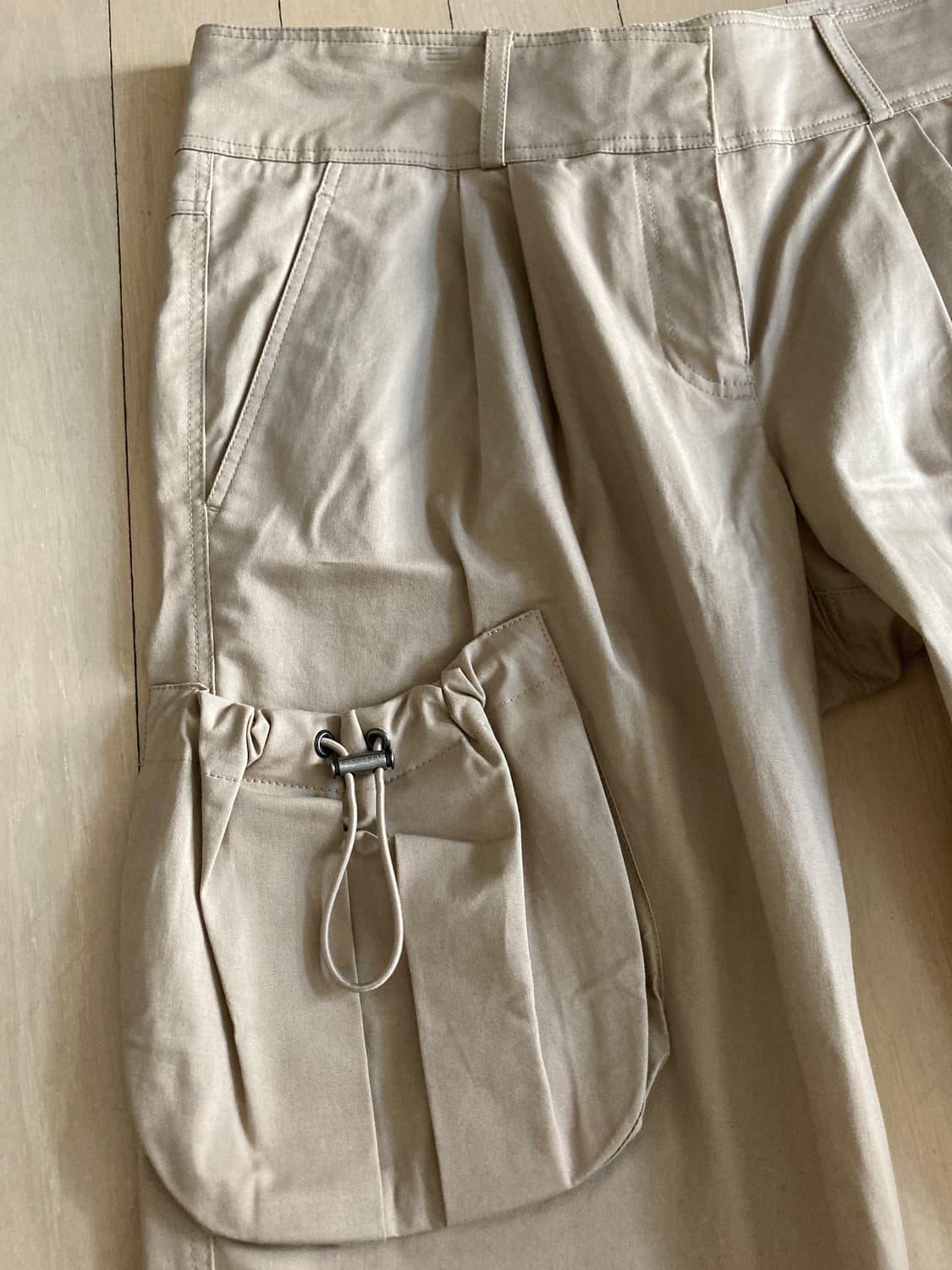 Burberry 투턱 버뮤다 팬츠 상품이미지4