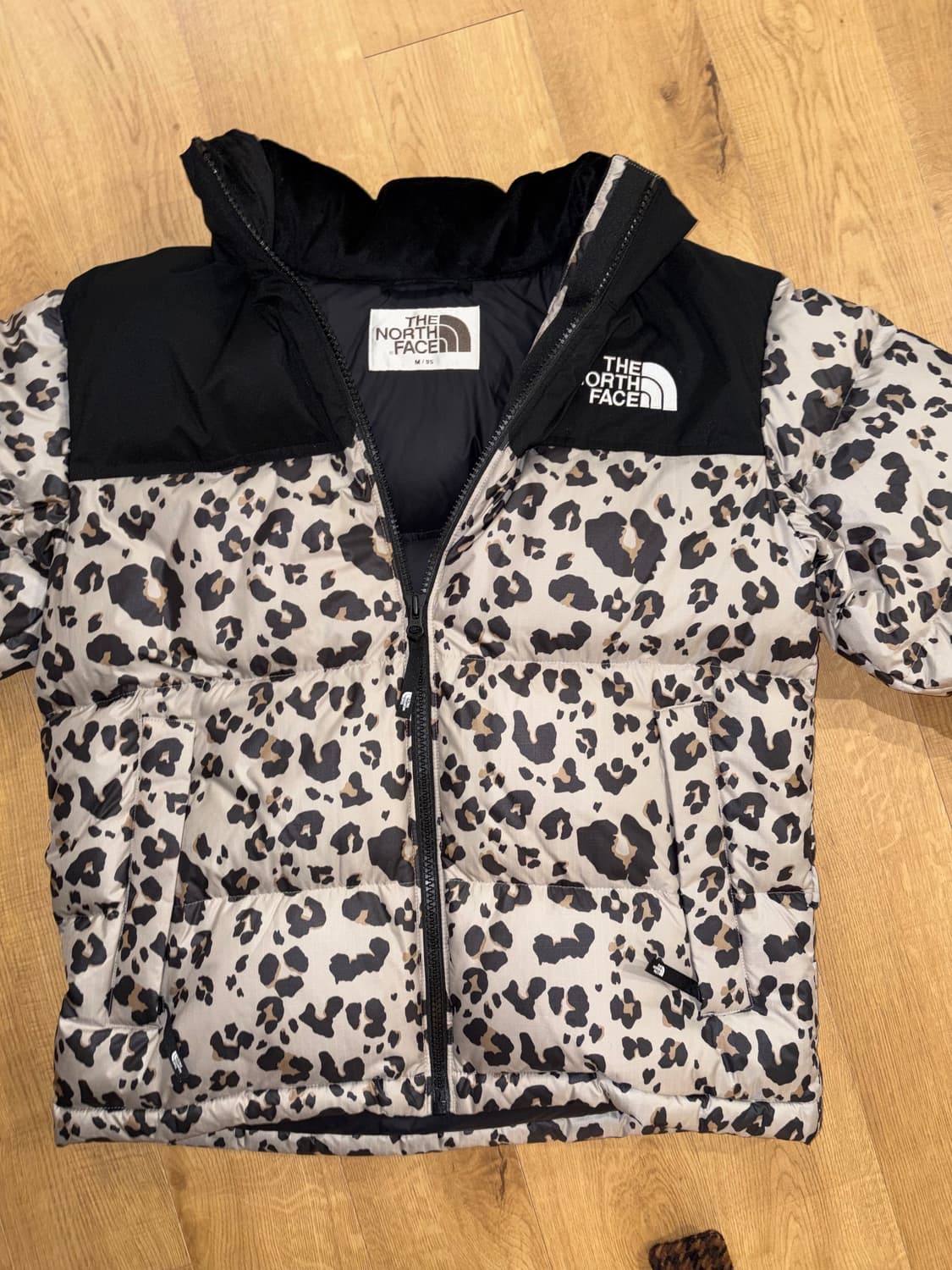 레오파드 노스페이스 패딩  상품이미지2