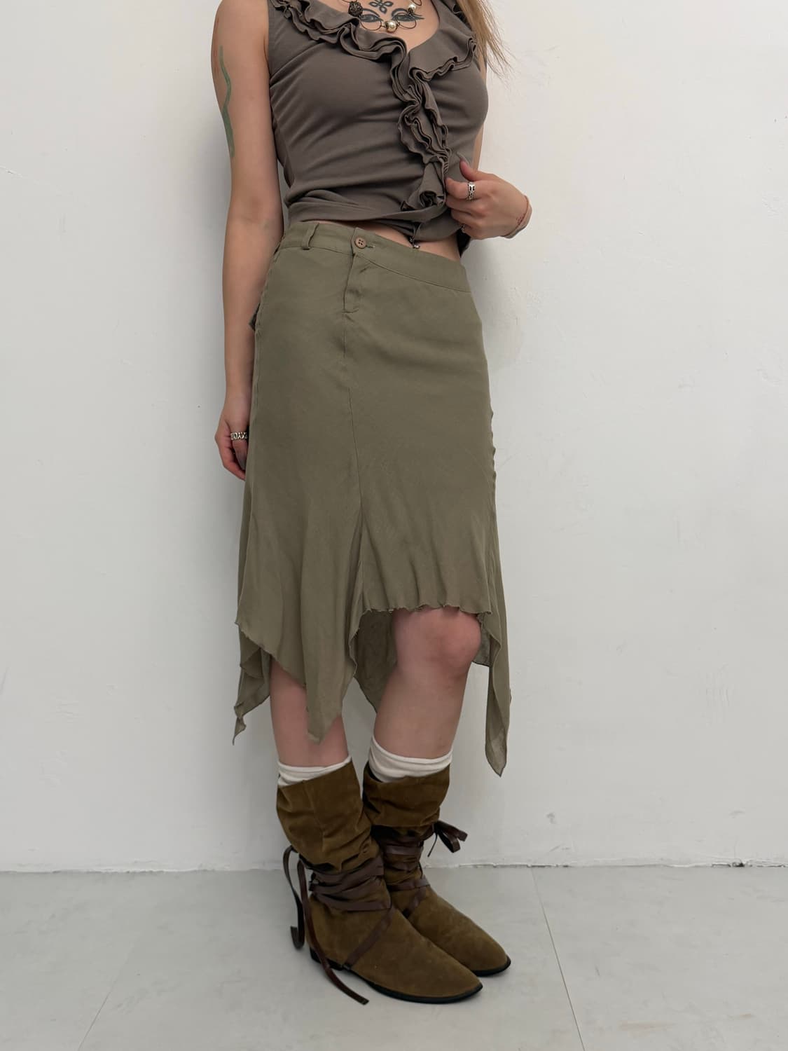 카키 언발 스커트  상품이미지2