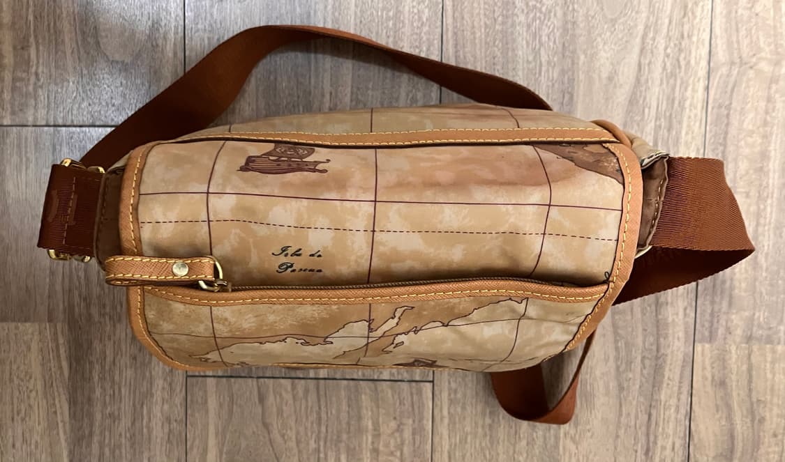 프리마클라쎄 지도 패턴 크로스백 상품이미지2