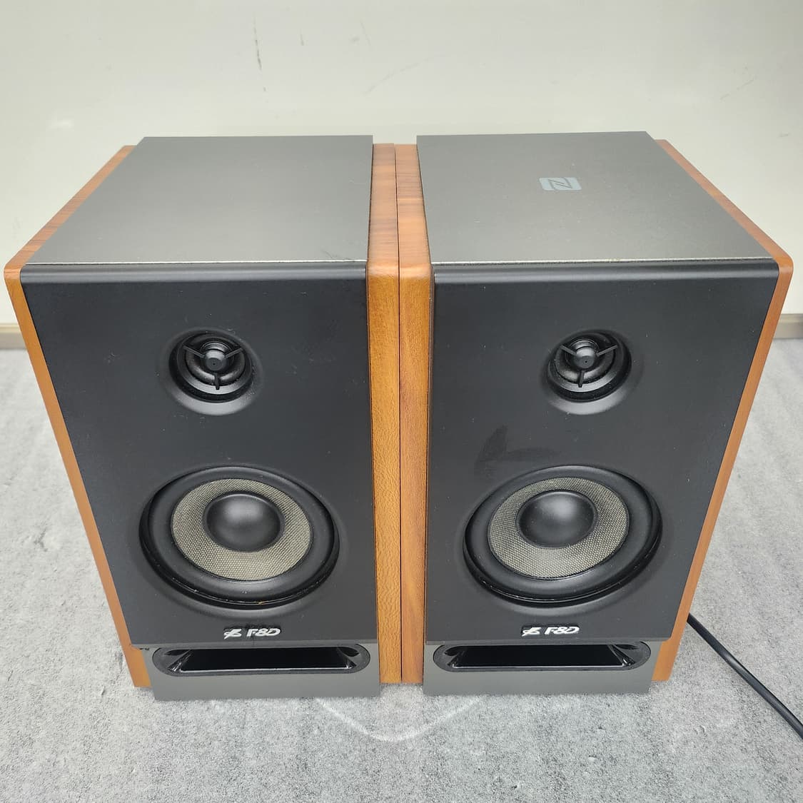 캔스톤 F&D R25 블루투스 모니터스피커 상품이미지1