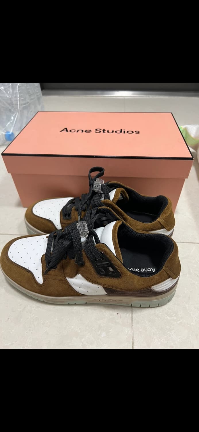 아크네 스튜디오 스니커즈 상품이미지1