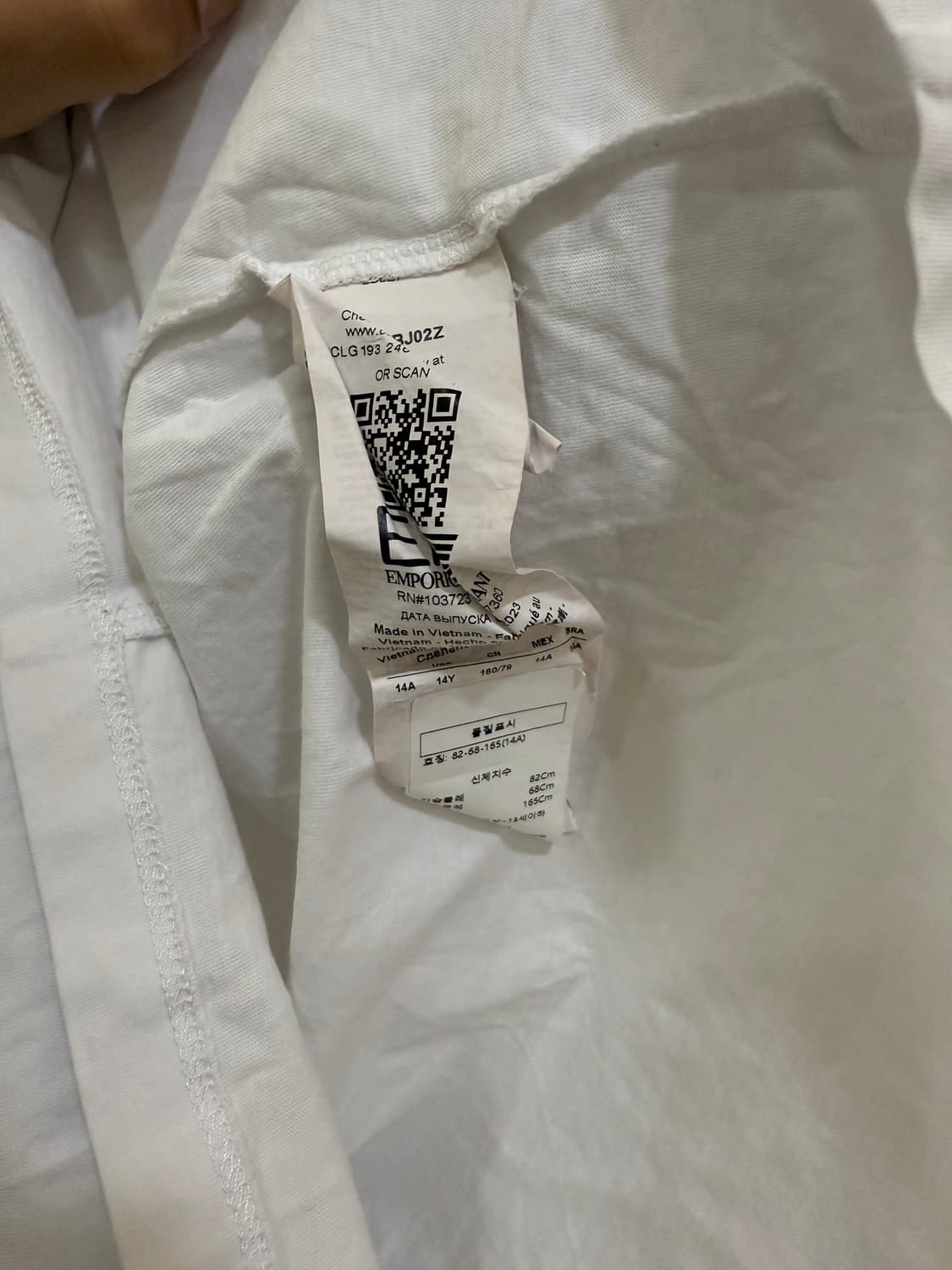 엠포리오아르마니 긴팔 티셔츠 정품 상품이미지4