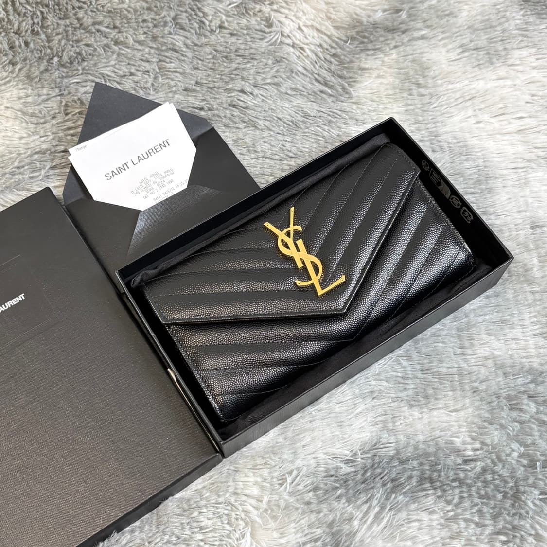 입생로랑 마틀라세 장지갑 금장  상품이미지1