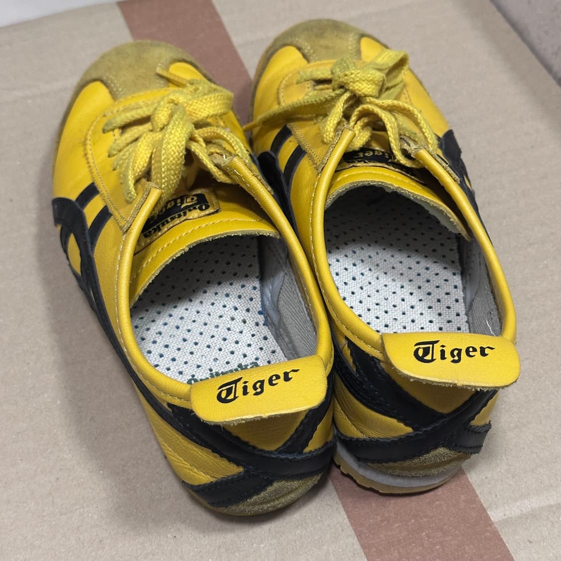 오니츠카타이거 멕시코66 옐로우 블랙 225 상품이미지4