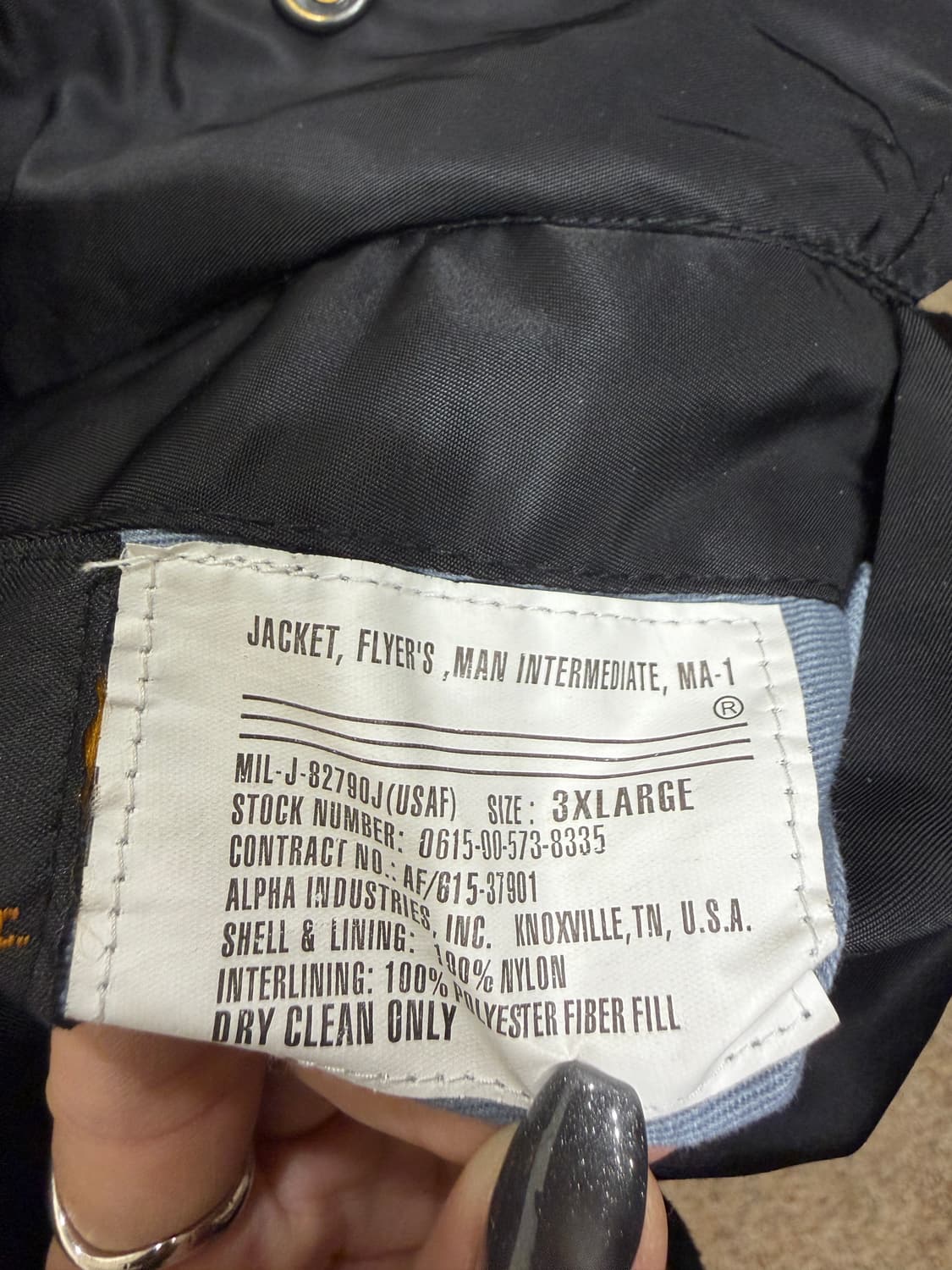 알파 인더스트리 MA-1 플라이트 자켓 상품이미지5
