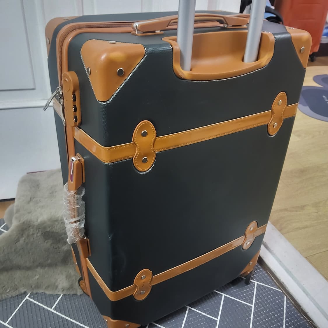 넘나 이뿐 24인치 클래식 빈티지 승무원 캐리어 2번씀 상품이미지1