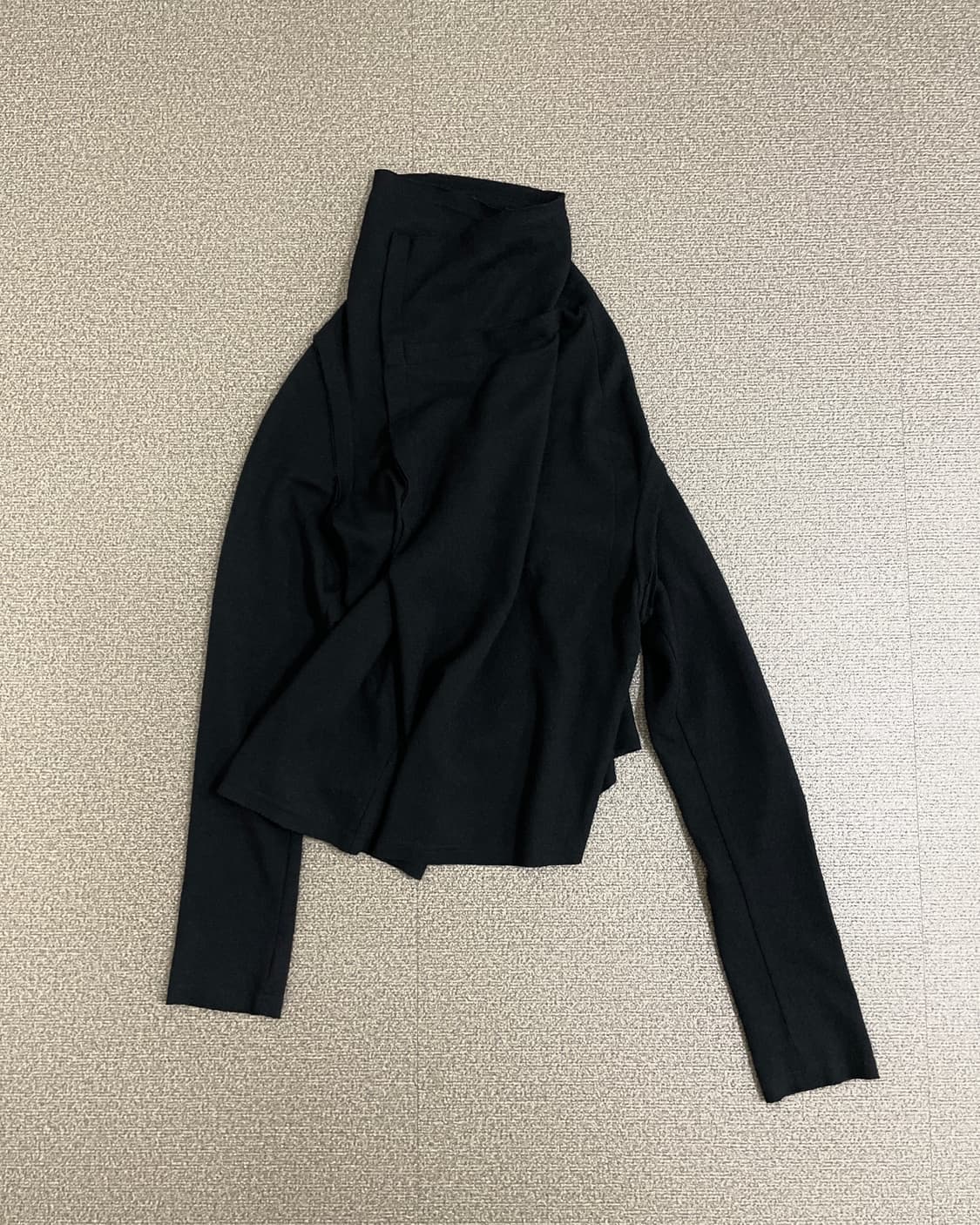 꼼데가르송 비대칭 컷앤쏘 니트 탑 상품이미지6