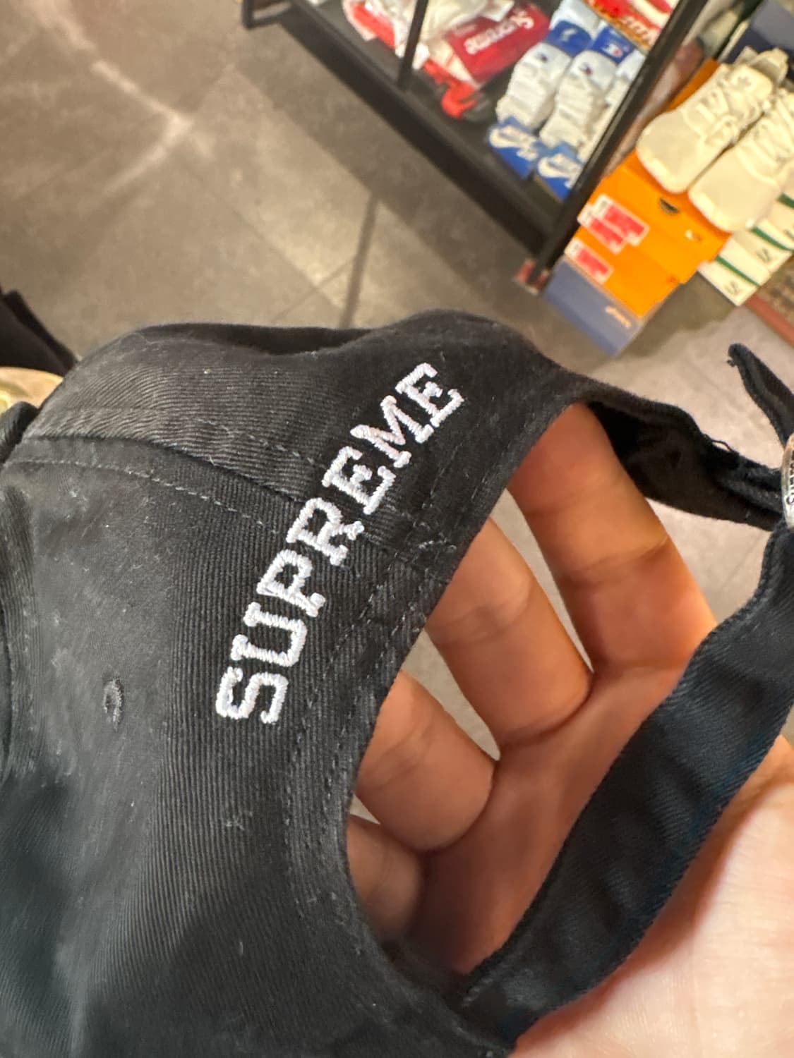 슈프림 Est. 1994 6-패널 캡 블랙 - 21FW 상품이미지2