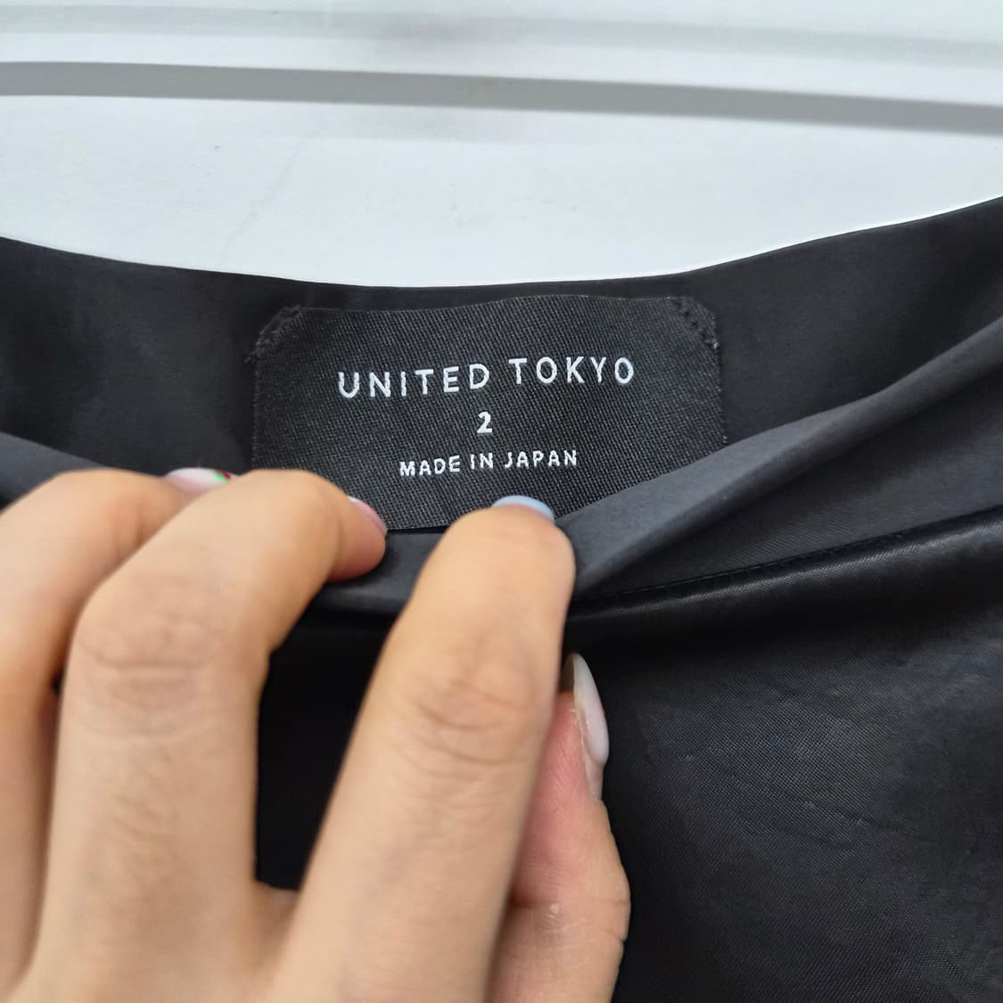 유나이티드 도쿄 블랙 버튼 디테일 롱 스커트 26in 상품이미지5