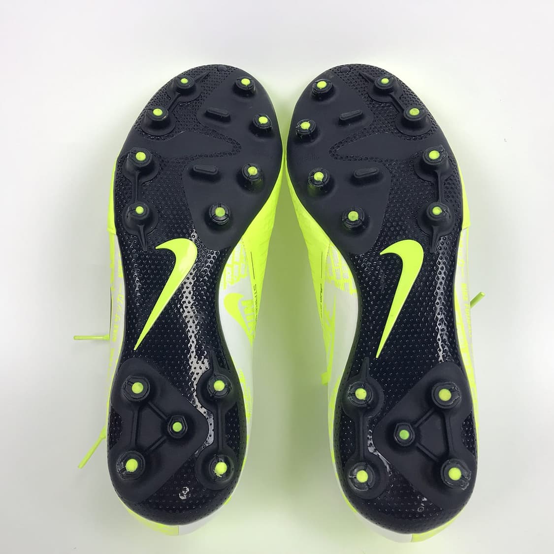 나이키 팬텀 베놈 아카데미 HG 축구화 250 상품이미지7