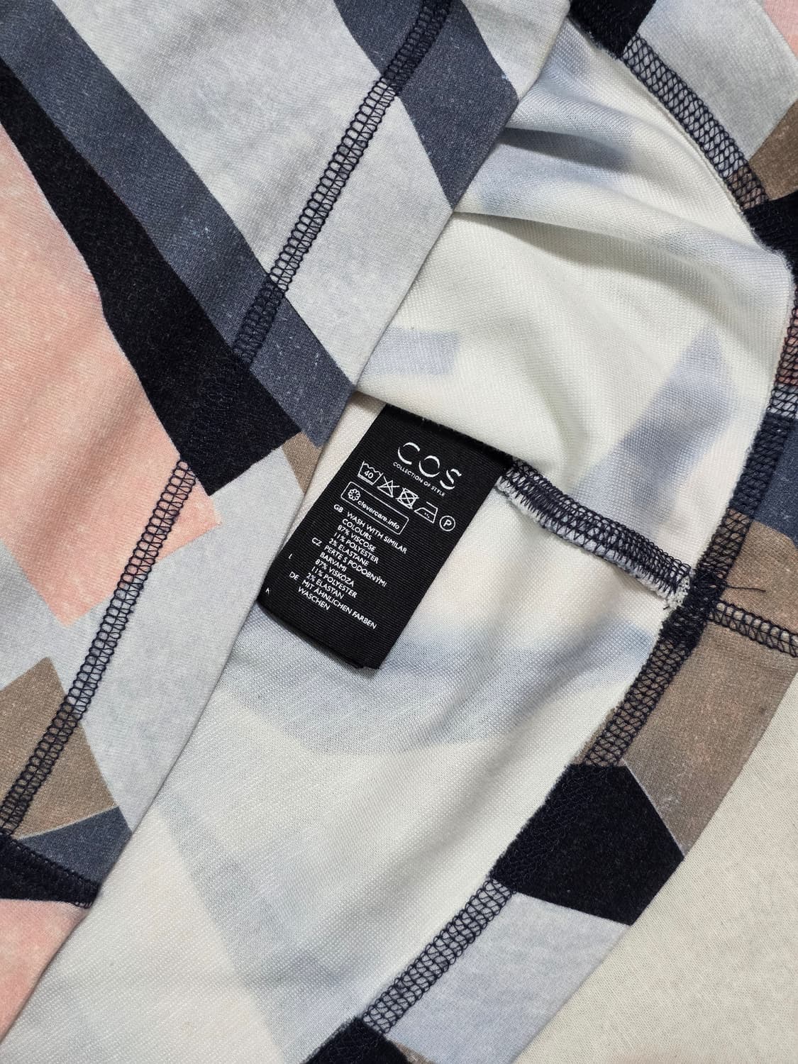 COS 코스 패턴 슬림핏 폴라 롱슬리브 상품이미지5