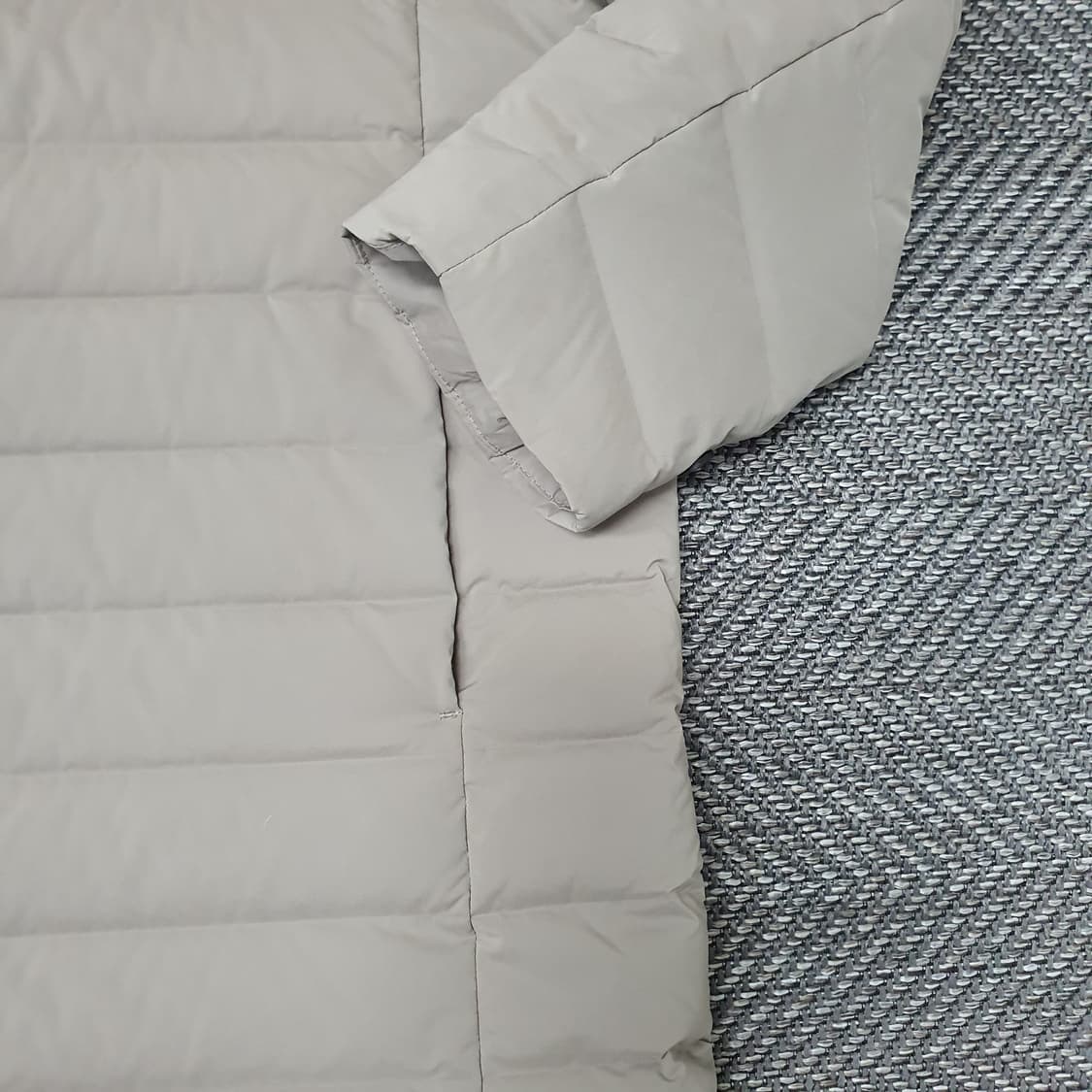 라코스테 구스다운 롱 경량패딩 남자105 상품이미지4