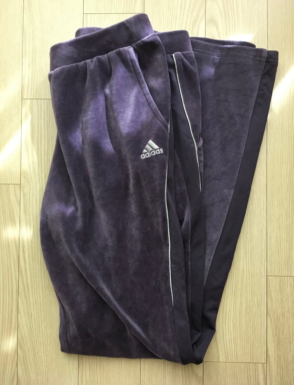 아디다스 벨루어 벨벳 보라 부츠컷 트레이닝팬츠 상품이미지1