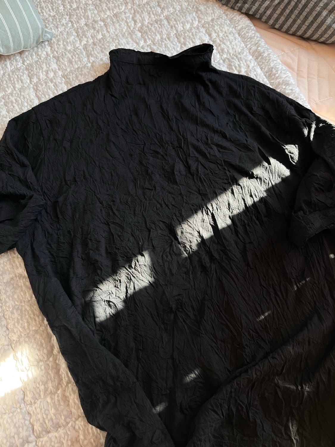 유스 크리즈 모크넥 티셔츠 Creased Mock-neck H/S T-s 상품이미지2