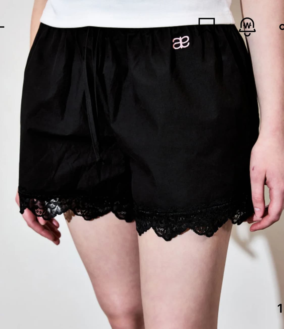 베테제 오브에 레이스 포인트 숏 팬츠 (Black) 상품이미지1