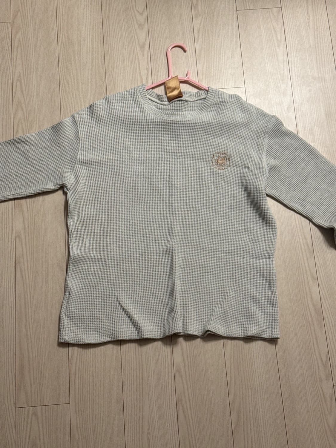 아이앱 스튜디오 x 던전밥 와플 롱슬리브 오트밀 상품이미지2