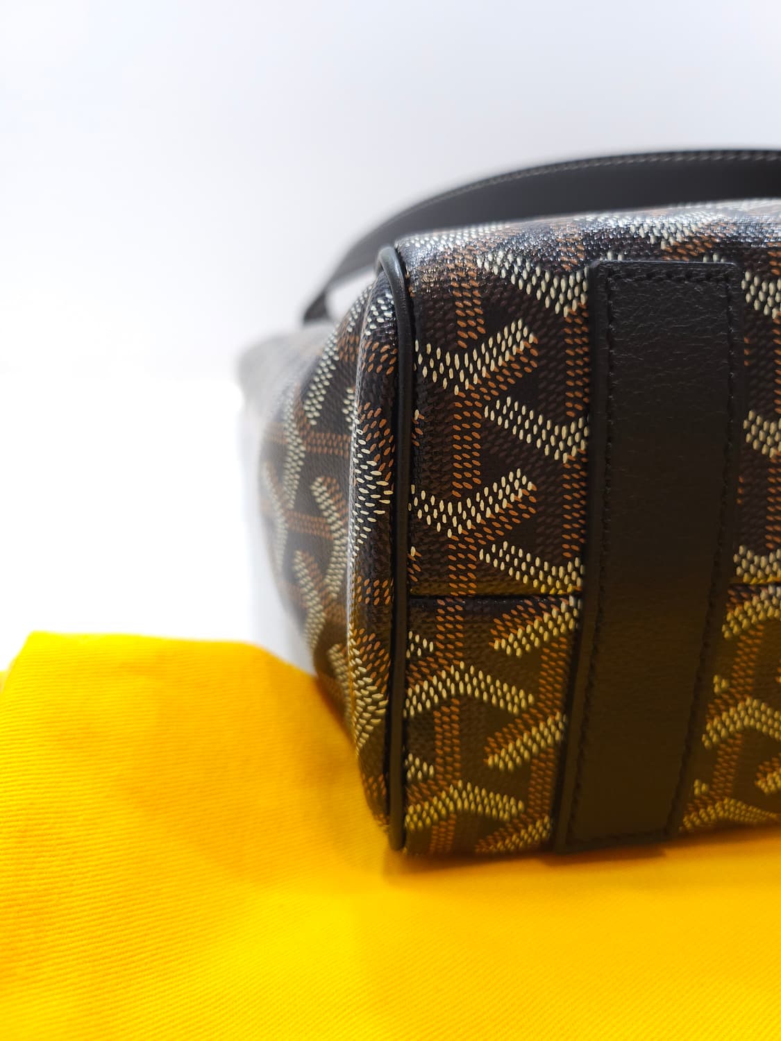 고야드 볼테르 토트백 블랙 상품이미지4