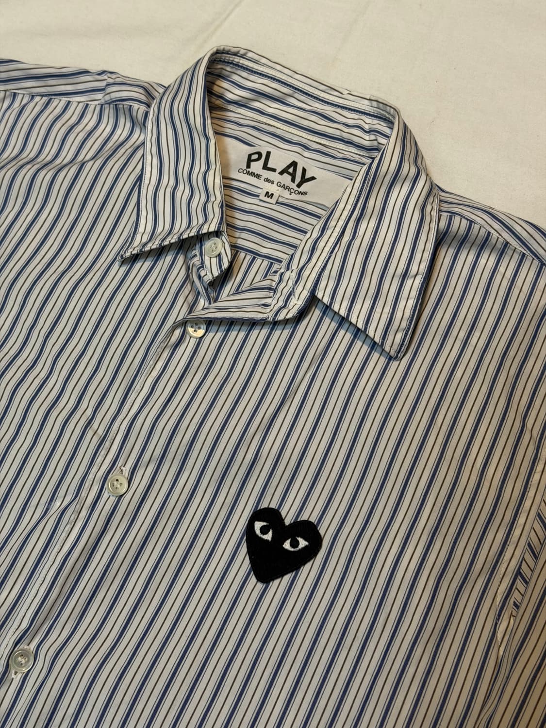 꼼데가르송 플레이 스트라이프 셔츠 블루 상품이미지2