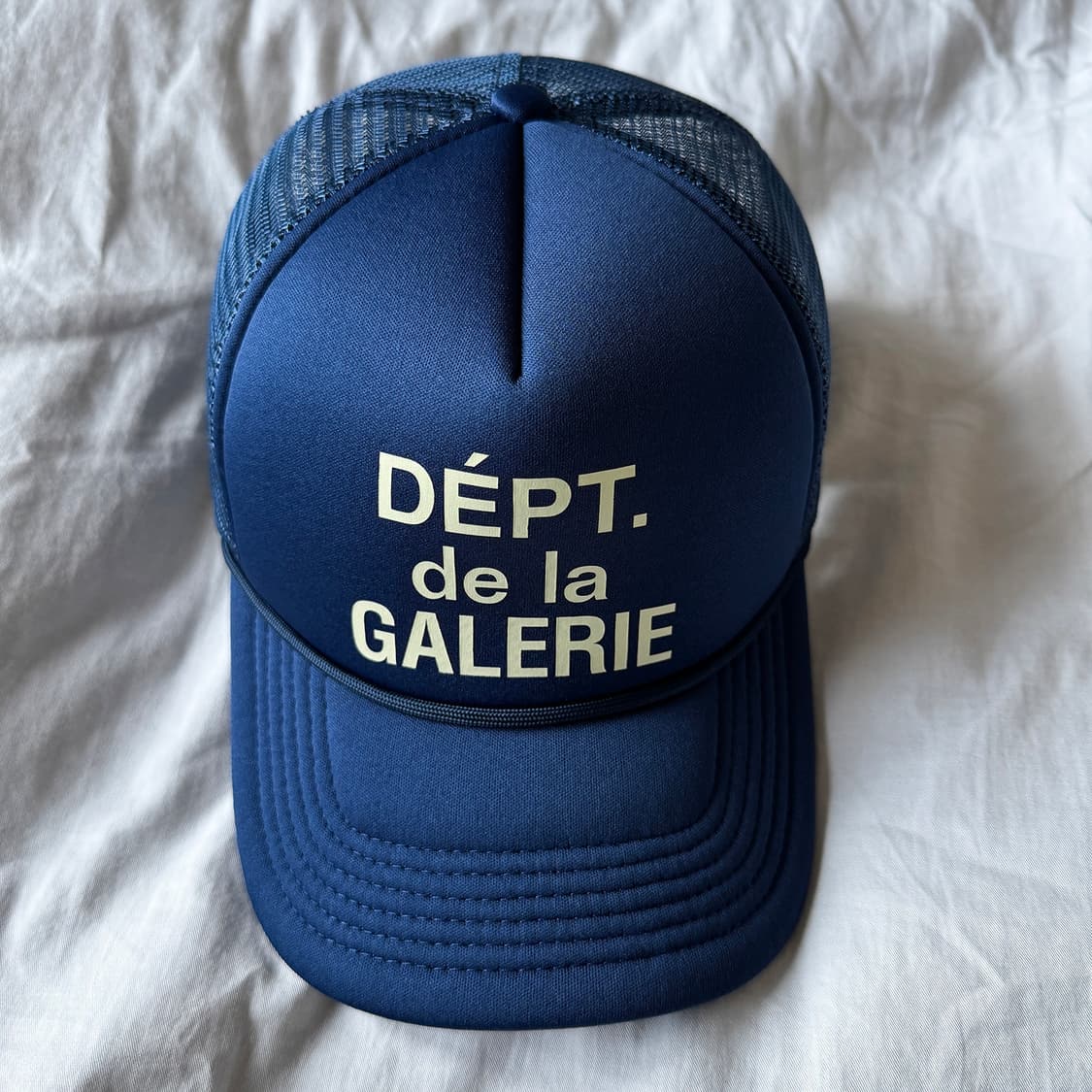 [OS] 갤러리 디파트먼트 프렌치 로고 트러커 햇 - 네이비 상품이미지2