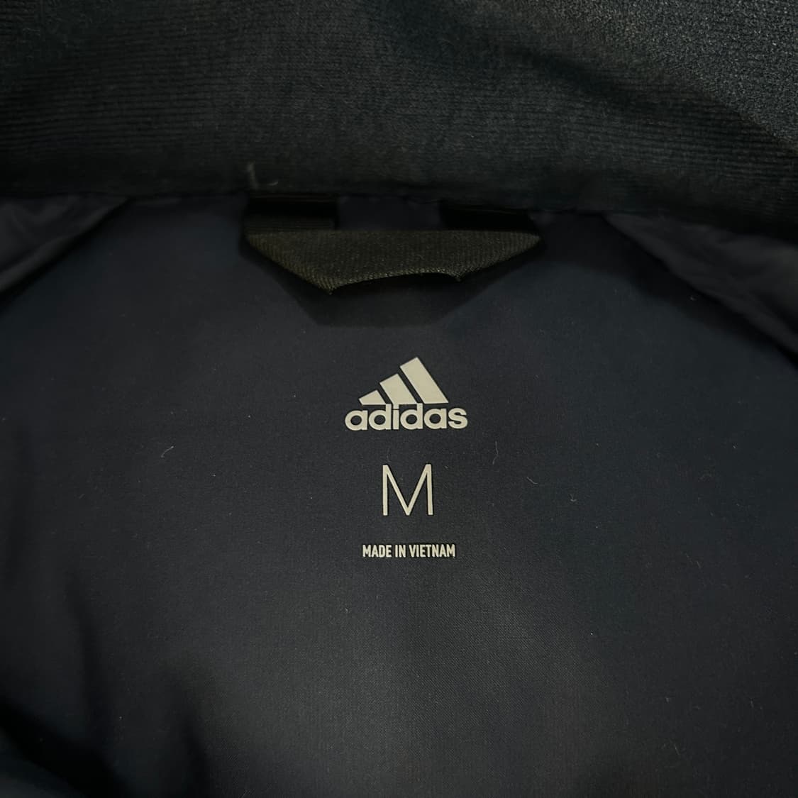 아디다스 3선 패딩 점퍼 블랙 95 상품이미지2