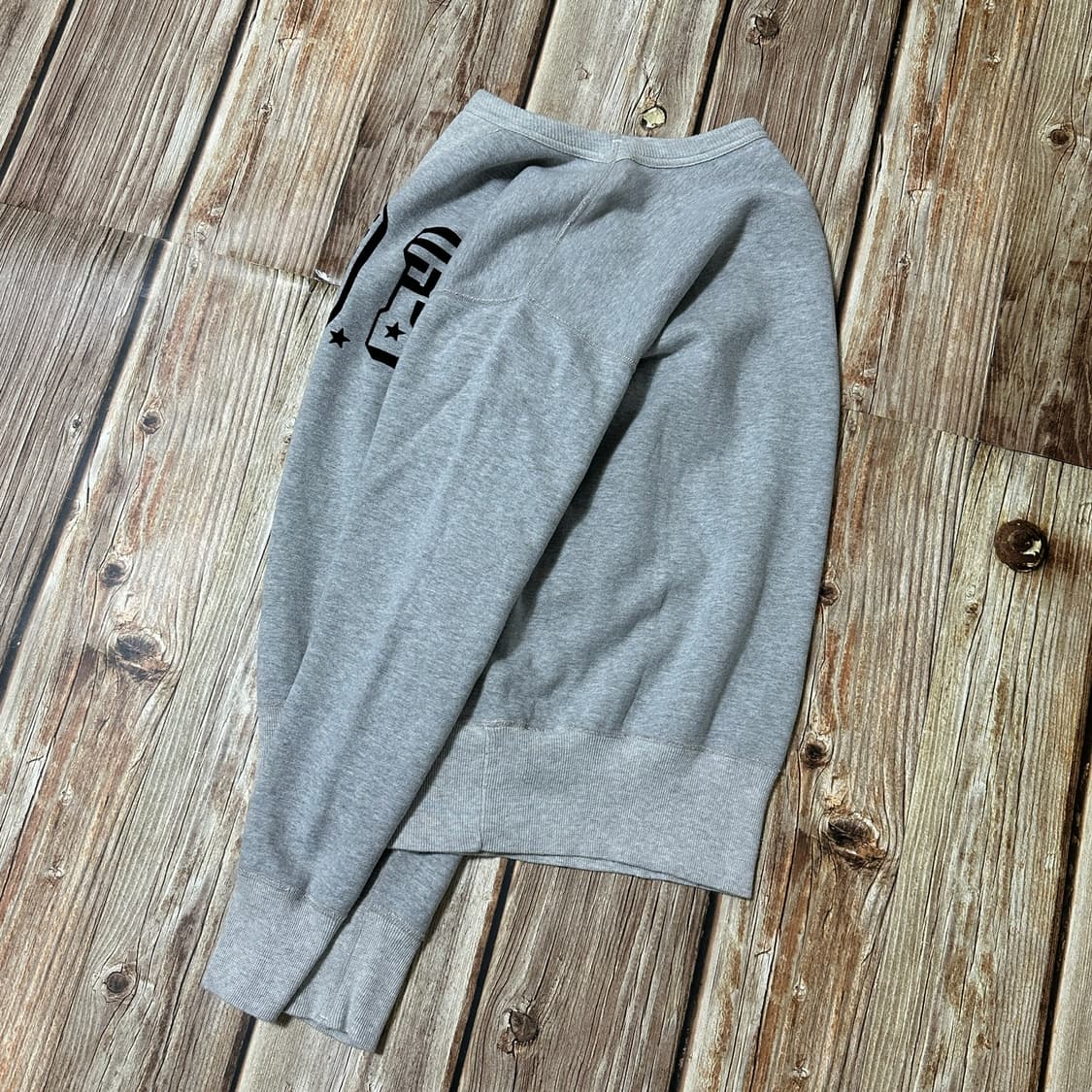 더블웍스 by 웨어하우스 펠트 프린팅 스웻셔츠 그레이 색상 L 사이즈 상품이미지3