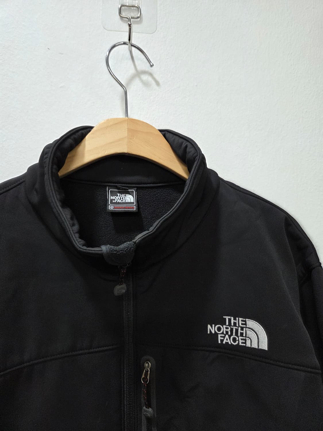 노스페이스 1211-8 써밋 시리즈 블랙 기모 바람막이 자켓 105 상품이미지4