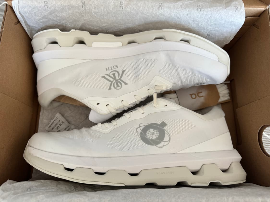 (285) 온 러닝 x 키스 클라우드존 on kith 상품이미지2