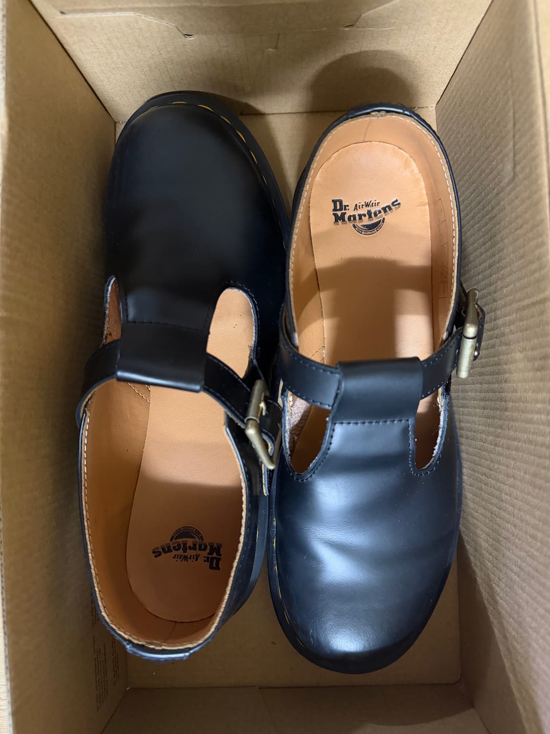 닥터마틴 폴리 스무스 250 (UK6) 상품이미지4