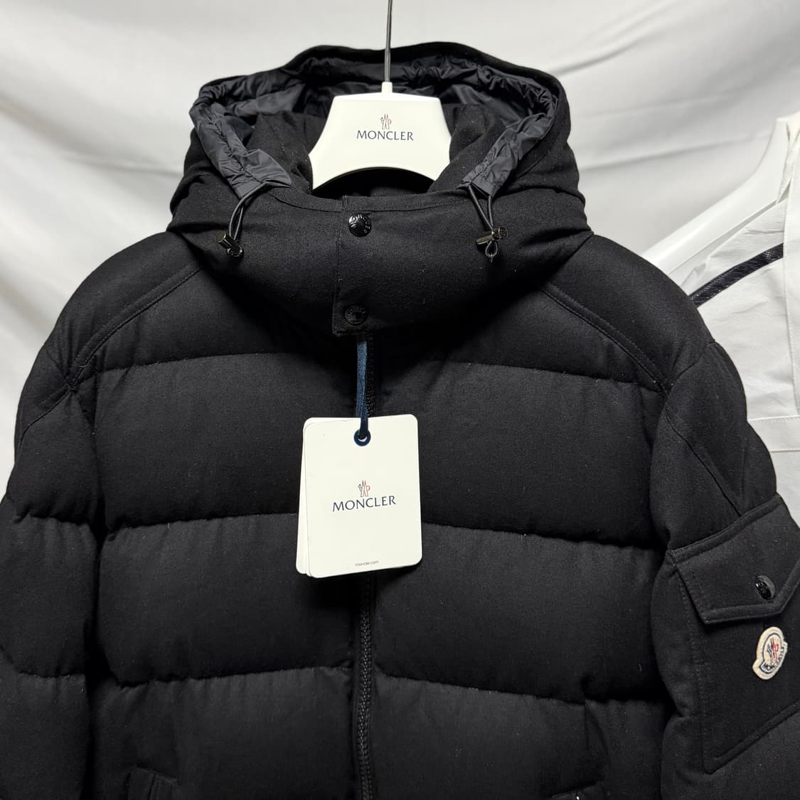 [S+급/3] 22FW 몽클레어 몽제네브르 블랙 패딩 풀구성 상품이미지2