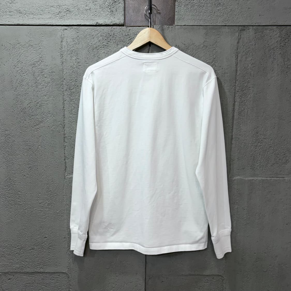 브론슨 화이트 헨리넥 롱슬리브 (L) 상품이미지3