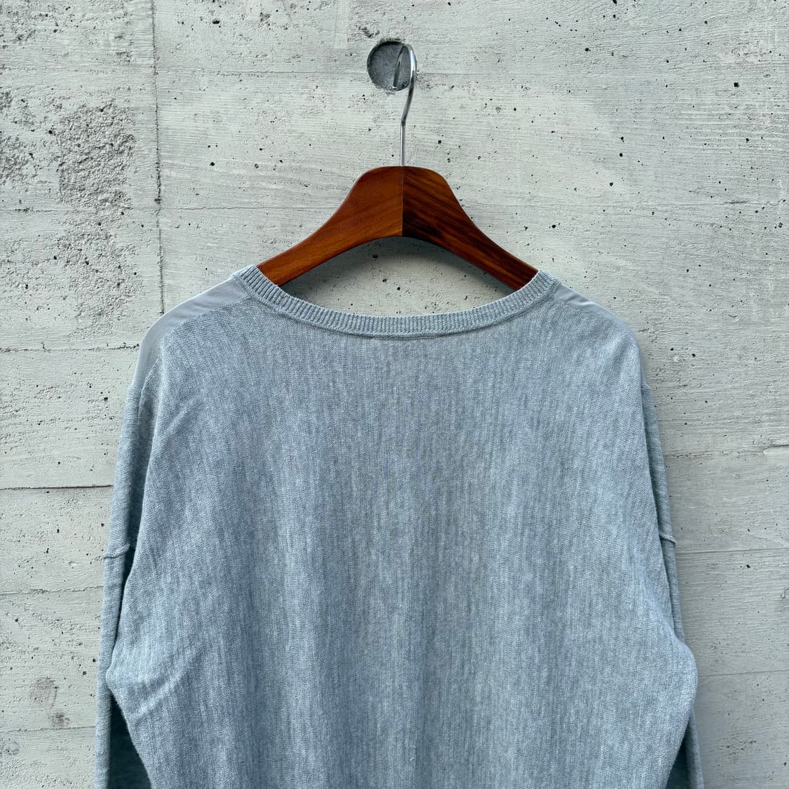 DKNY 그레이 스플릿 햄라인 니트 스웨터 상품이미지7