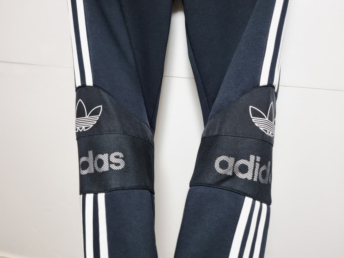 남성 정가10만 아디다스 기모 불꽃 트레포일 바지 팬츠 트레이닝복 상품이미지9