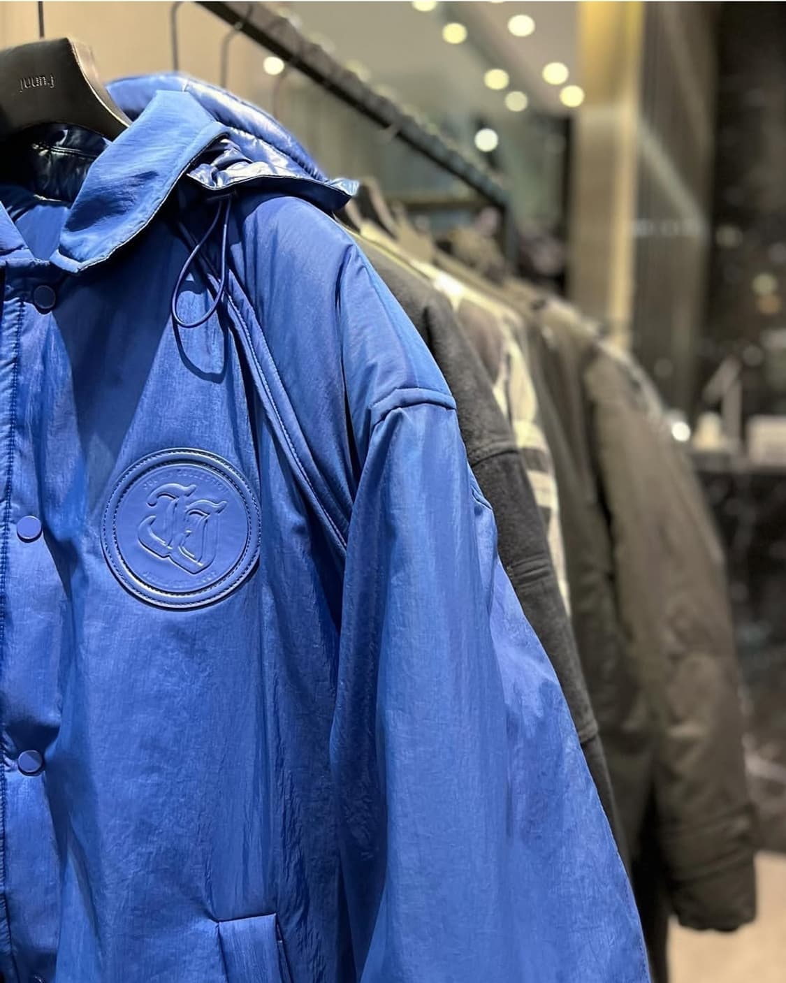 준지 컬렉션 189만 블루 리버시블 패딩 상품이미지5