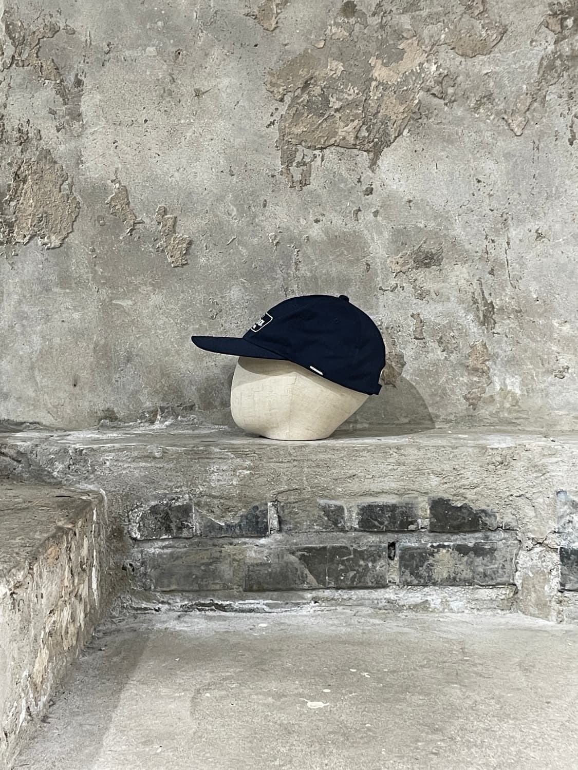 네이버후드 네이비 로고 자수 6 패널 대드 캡 상품이미지2