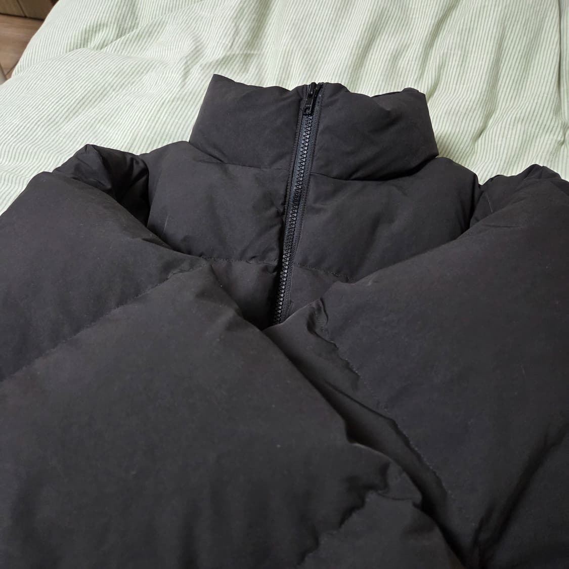 어나더오피스 벌룬 다운 푸퍼 자켓 2(100) 블랙 / 패딩 파카 상품이미지3