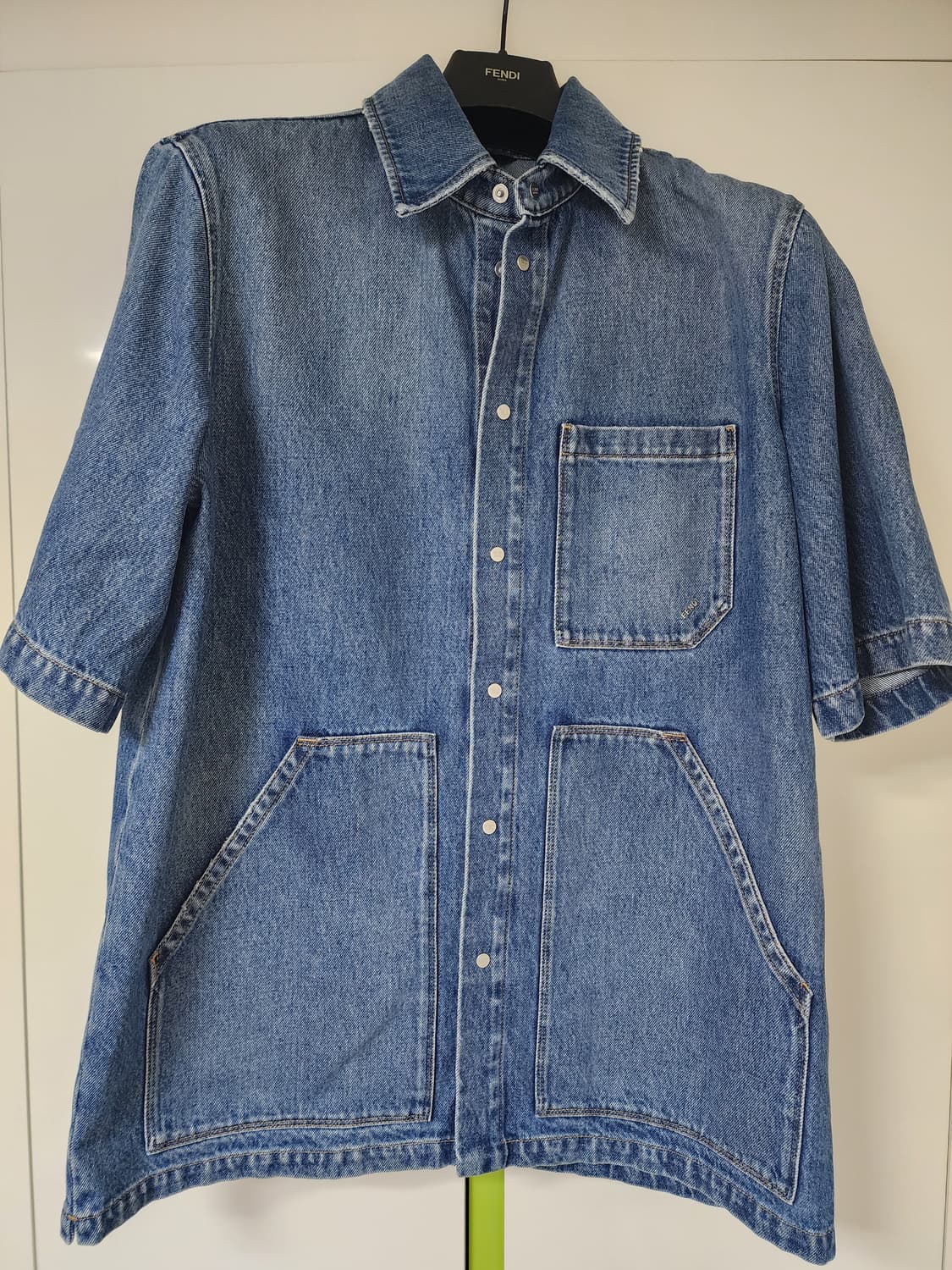 펜디 데님 반팔 셔츠 48 100사이즈 상품이미지1