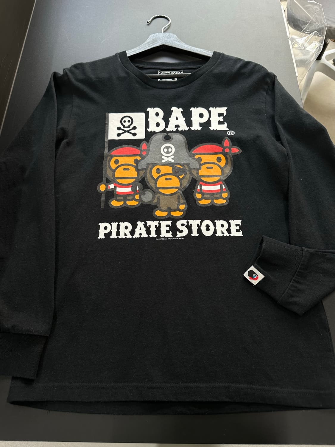 베이프 x PIRATE 해적마일로 롱슬리브 상품이미지3