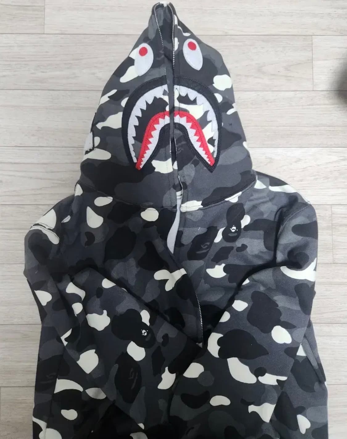 베이프 샤크 후드집업 흑계 상품이미지1