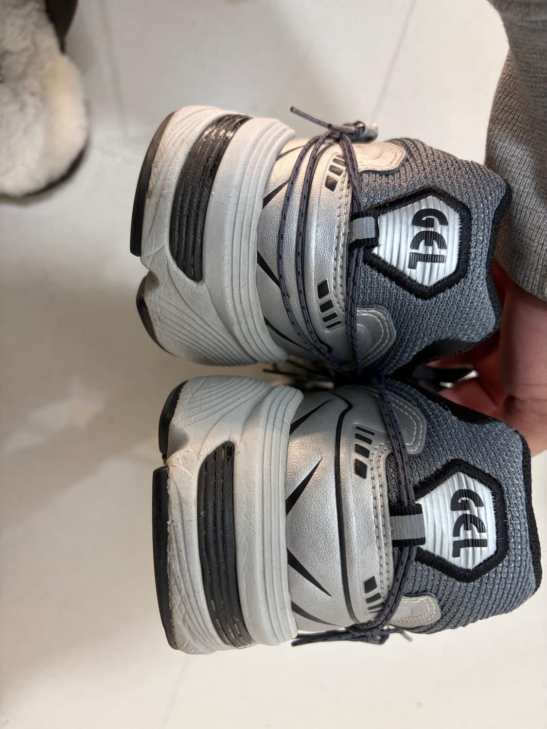 아식스 젤-1090 앤더슨 벨 메탈릭 실버 290 상품이미지7