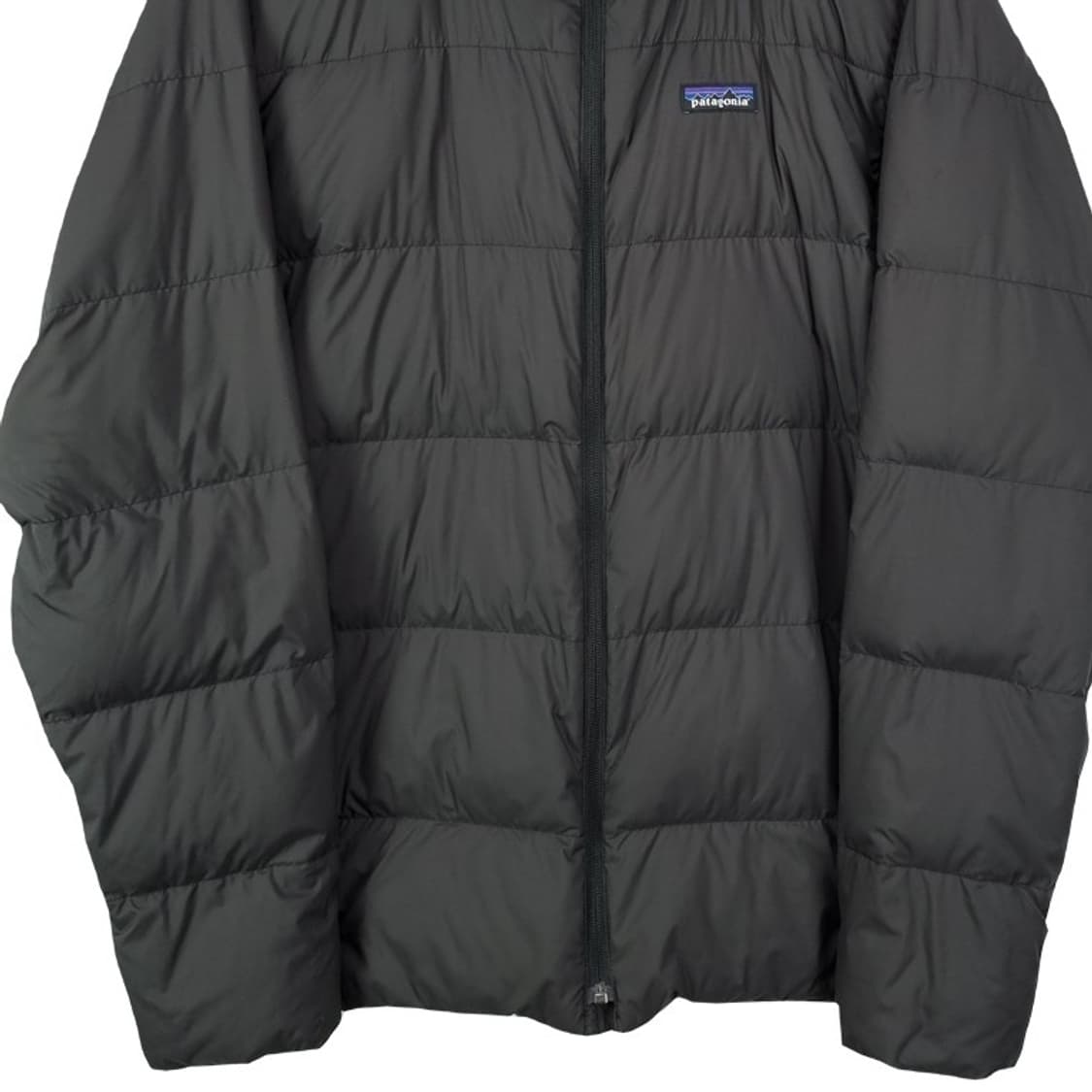 [파타고니아] 로고 패치 경량 패딩 챠콜 M19347 상품이미지5