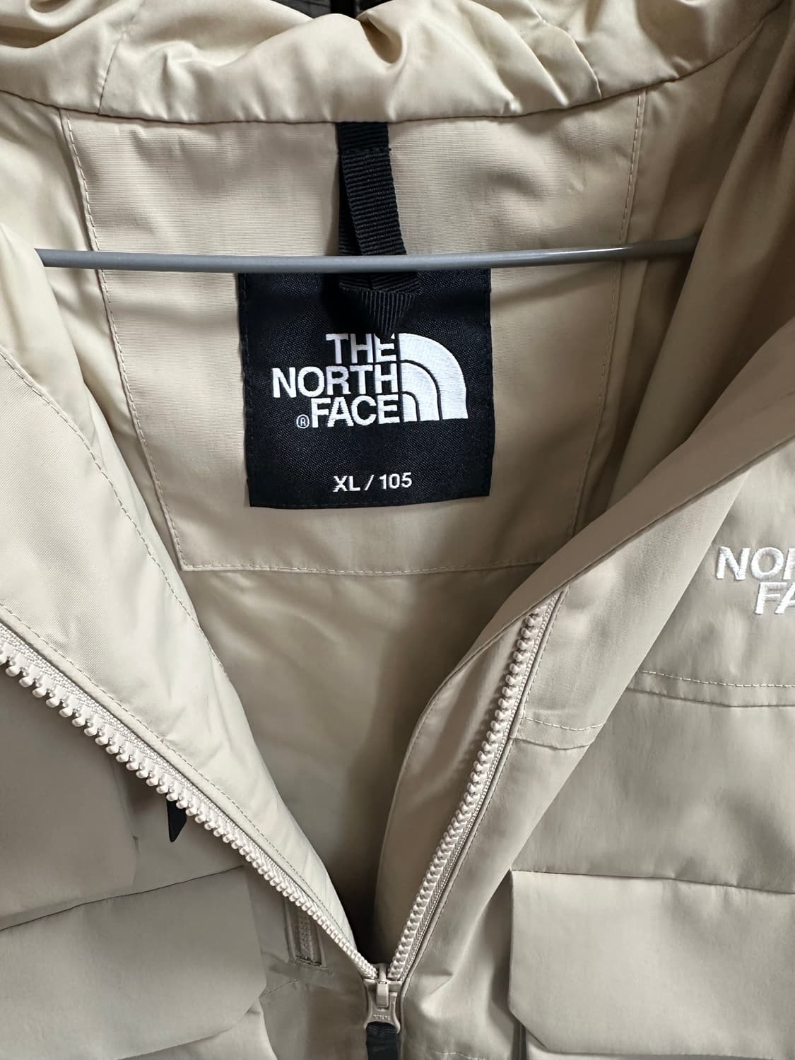 노스페이스 25FW 유틸리티 바람막이 베이지 XL 상품이미지2