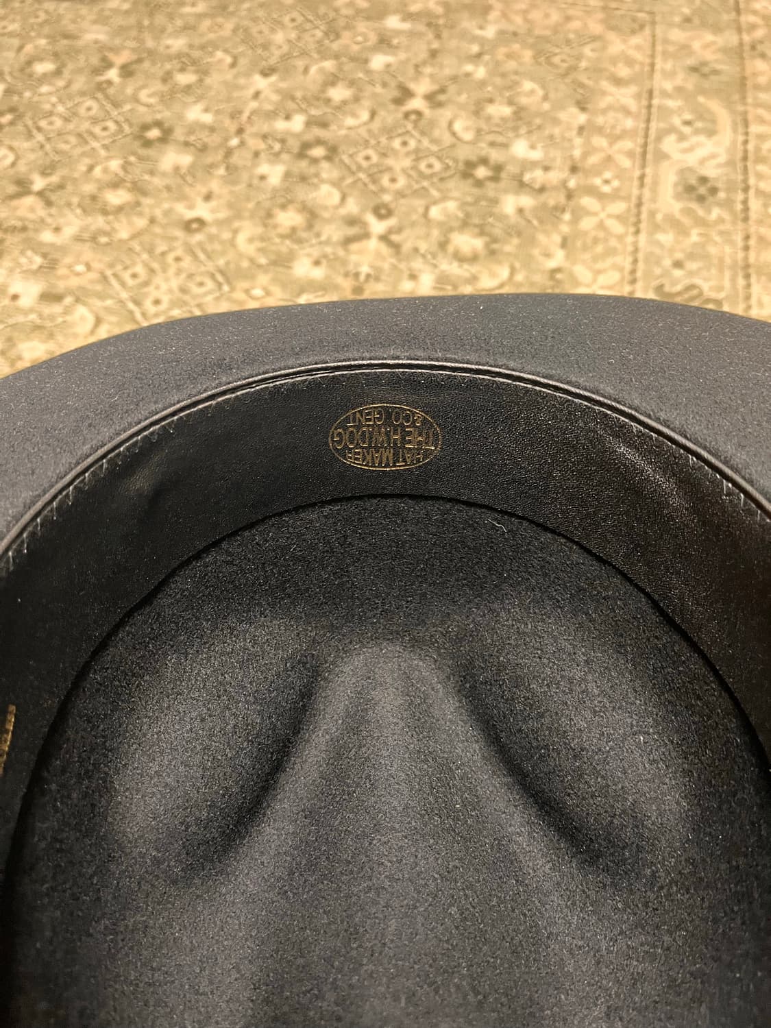 The HW dog 페도라 판매합니다. 상품이미지5