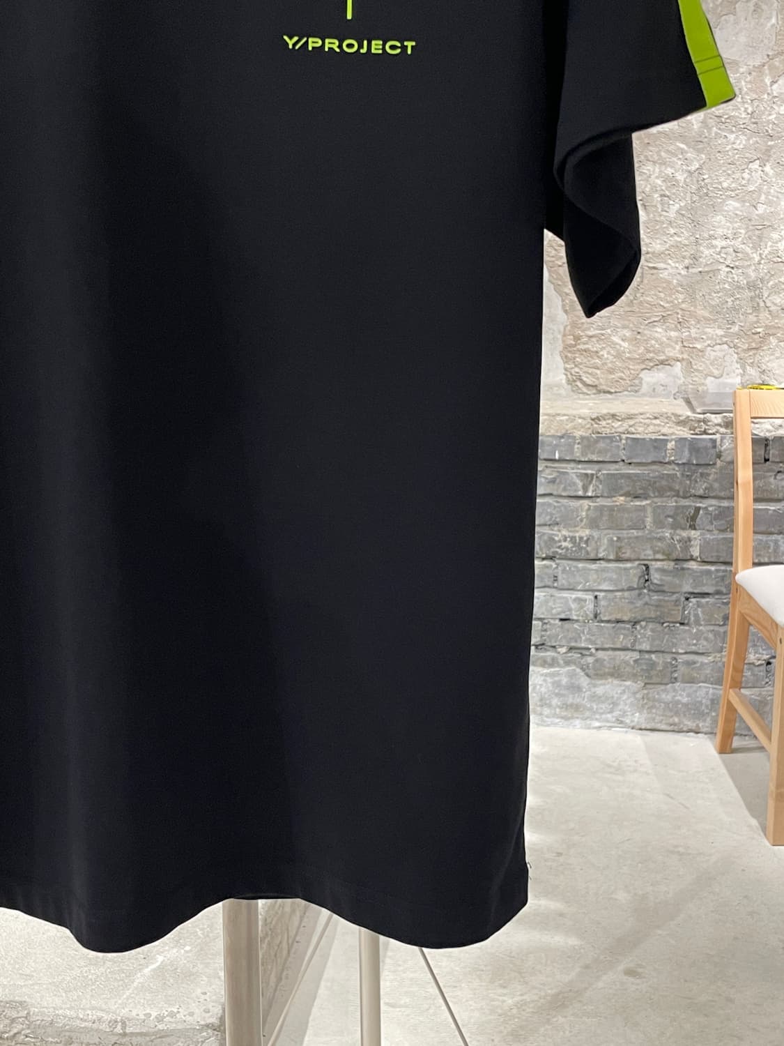 와이 프로젝트 21S/S 블랙 라임 클립 숄더 하프티 상품이미지5