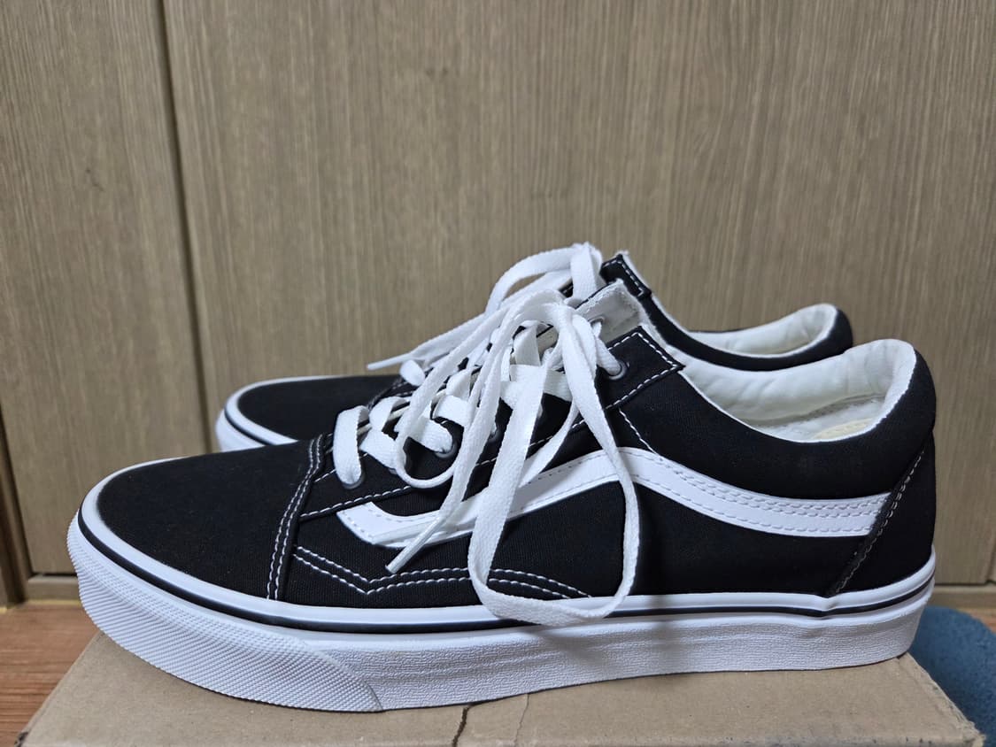 올드스쿨(캔버스) - 블랙:트루 화이트 새상품급 상품이미지1