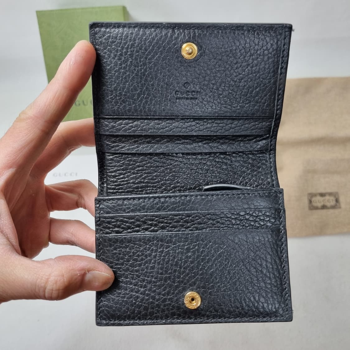 구찌 GG 마몽 가죽 & 수프림 캔버스 바이컬러 카드 케이스 지갑 상품이미지3