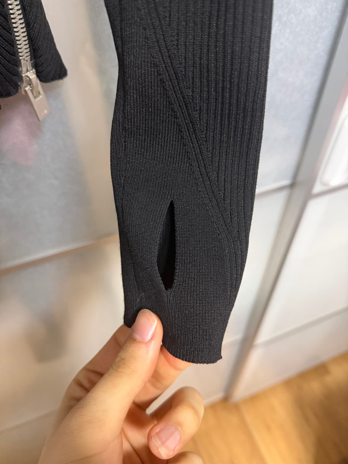 엘리엇에밀 니트 짚 상품이미지2