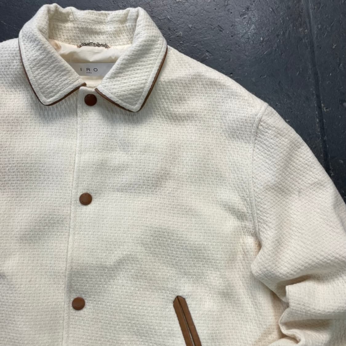 105 이로 레더 트리밍 바시티 자켓  상품이미지2